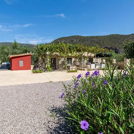 Olive Grove By The Sea 30m From The Hébergement de vacances