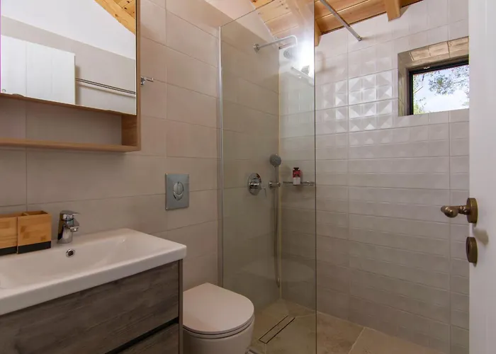 Дом отдыха Olive Grove By The Sea 30m From The