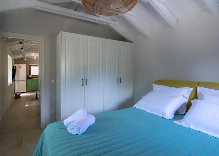 Olive Grove By The Sea 30m From The Кардамили