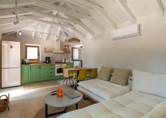 Olive Grove By The Sea 30m From The Кардамили