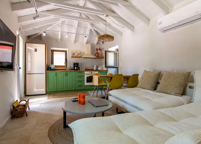 Дом отдыха Olive Grove By The Sea 30m From The *