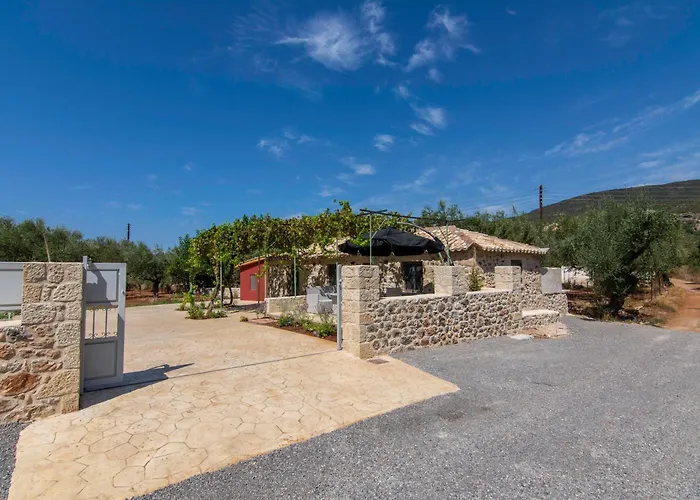 Olive Grove By The Sea 30m From The Кардамили